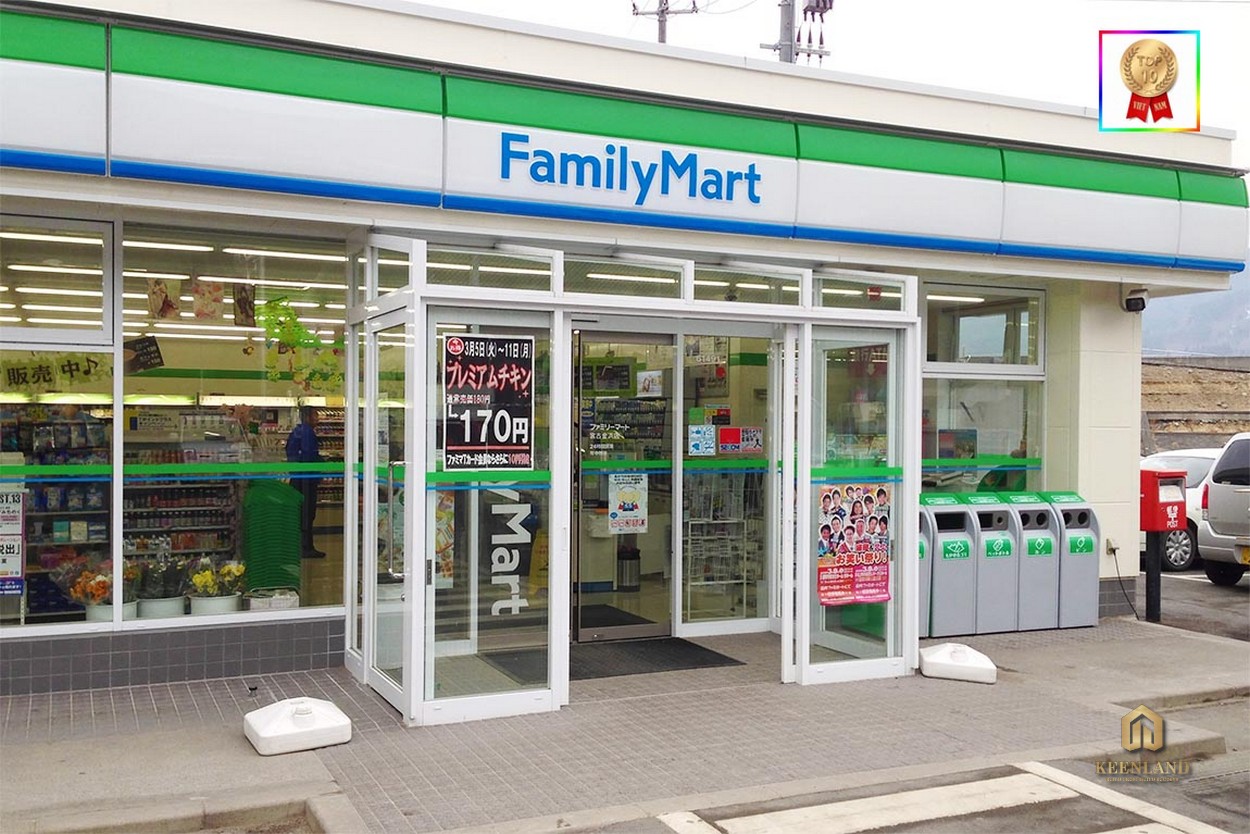 Cửa hàng tiện lợi Family Mart - Tiện ích nội khu dự án An Phú Plaza Quận 3