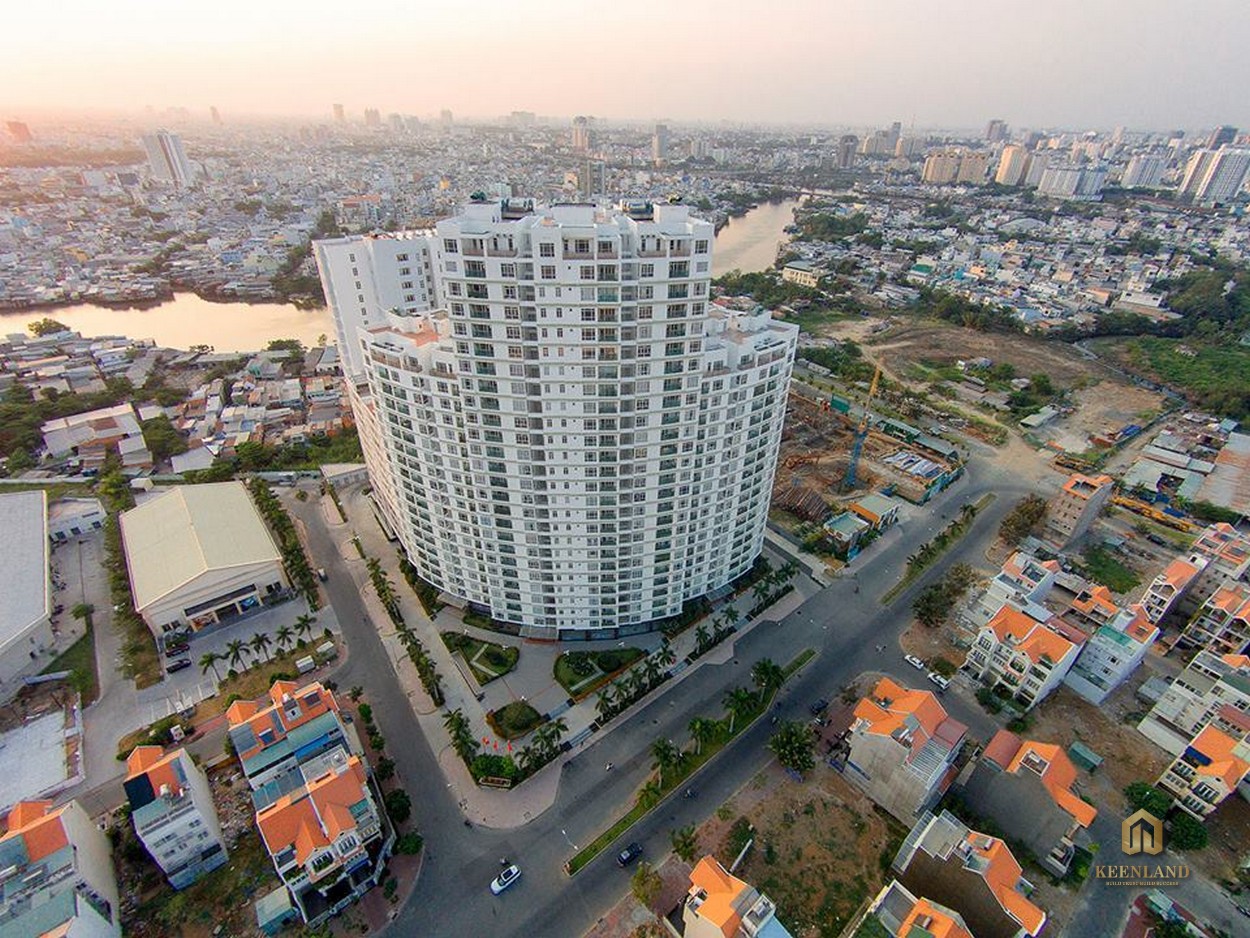 Góc nhìn Him Lam Riverside từ mặt đường số 1 hướng ra phía Nguyễn Thị Thập