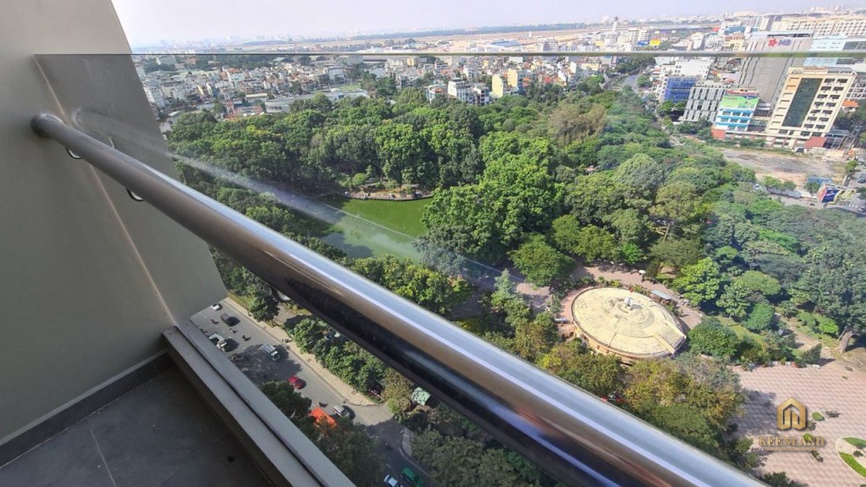 View công viên Hoàng Văn Thụ từ căn hộ Park Legend