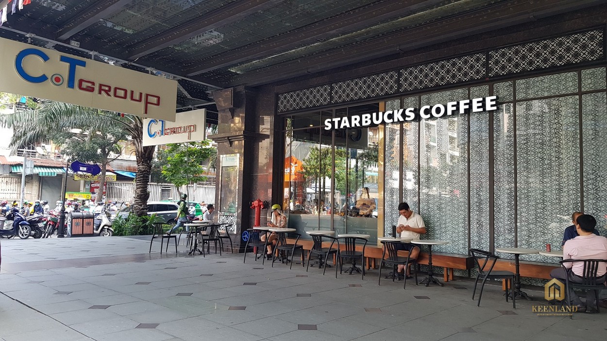 Starbucks Coffee tại Léman Luxury Apartment