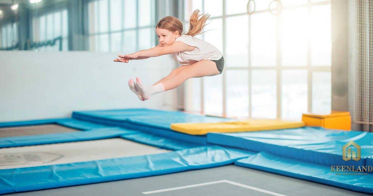 Khu Trampoline - là khu vui chơi, phát triển thể lực cho trẻ